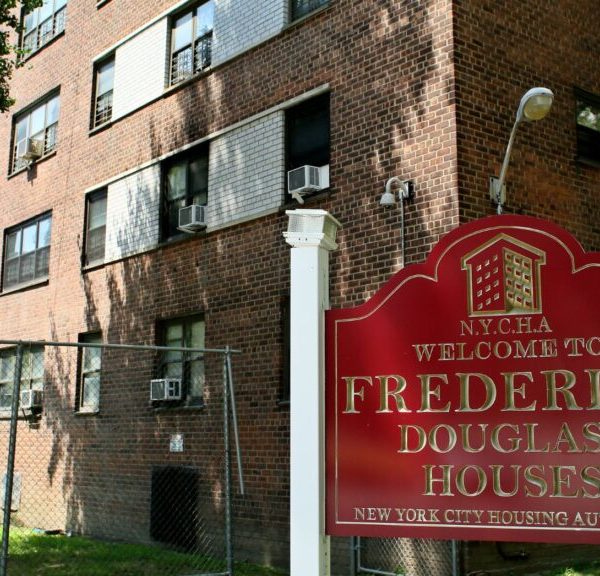 70 Public Housing Employees Charged With Bribery In New York
